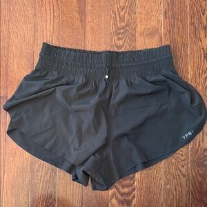 YPB/Abercrombie and Fitch motionTEK Women's Black Athletic Shorts